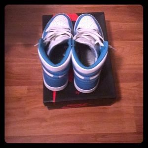 Jordan 1 UNC